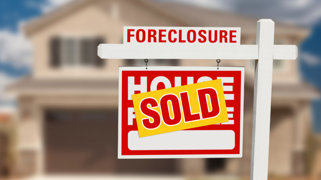 Selling Under Pressure: Fast Cash Solutions for Pending Foreclosure Homes